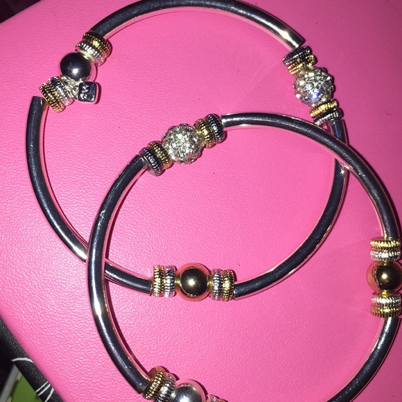 Nine West set Tri-Tone Crystal Bangle Bracelets - Picture 3 of 4
